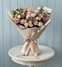 Букет цветов из:  Розы и Лизиантусы в Дубнево