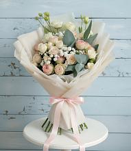 Букет цветов из:  Розы и Лизиантусы в Дубнево