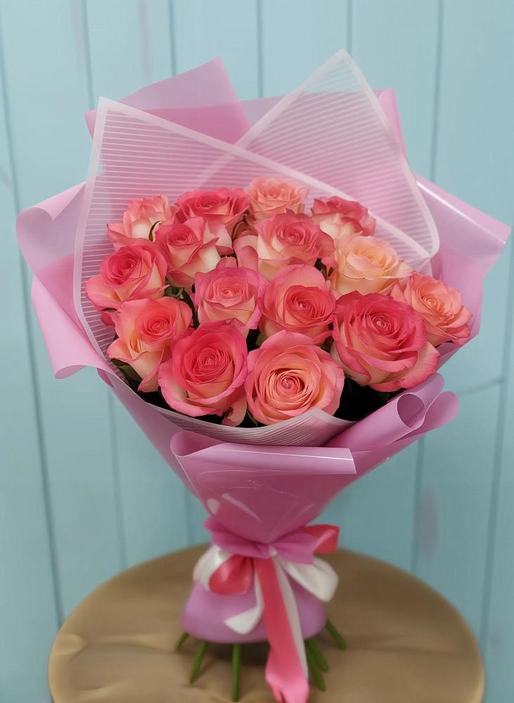 Букет 15 Розовых роз Равель в Дубнево