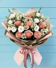Букет цветов из:  Розы, Альстромерии и Лизиантусы в Дубнево
