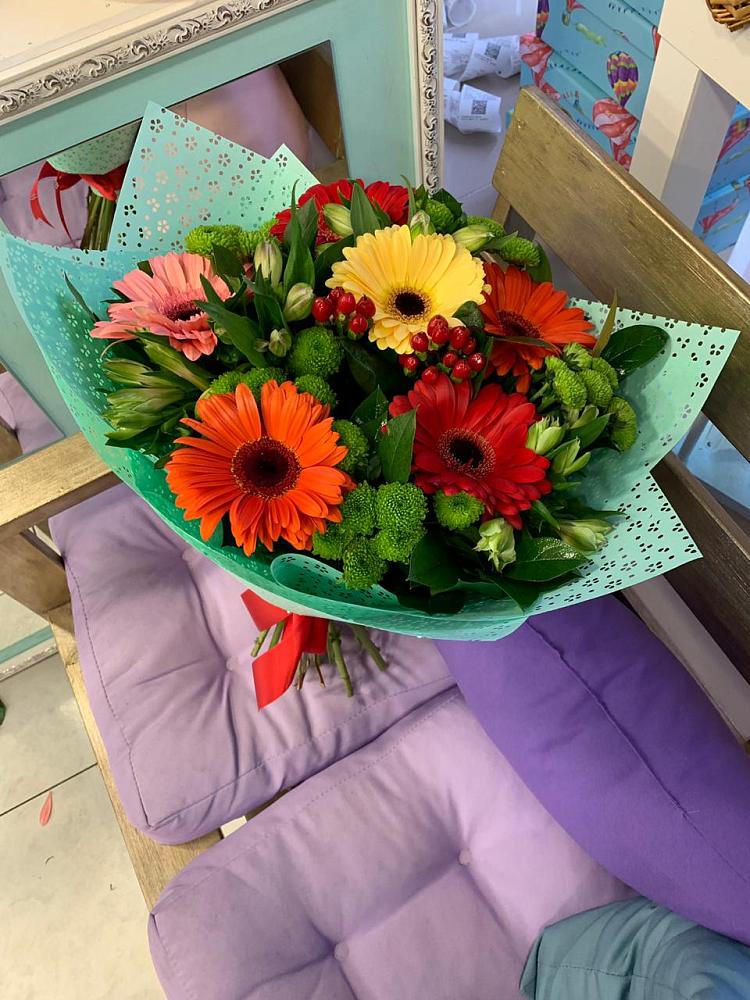 Букет цветов из: Герберы, Хризантемы и Альстромерии в Дубнево