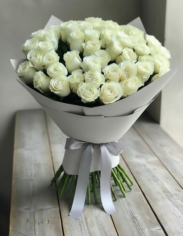 Букет 35 Белых роз в Дубнево