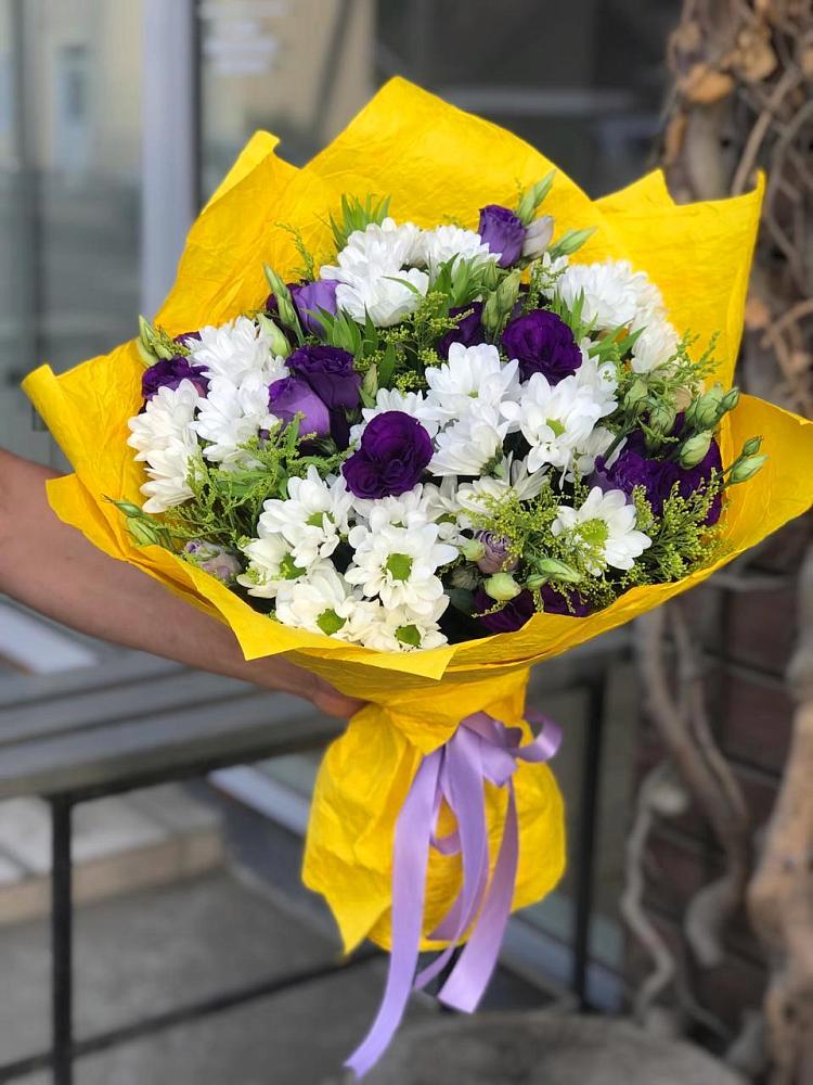 Букет цветов из: Ирисы, Хризантемы и Ромашки в Дубнево