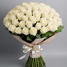 Букет 101 беля роза Белоснежка в Дубнево