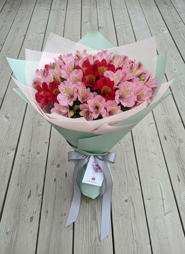 Букет цветов из: Альстромерии в Дубнево