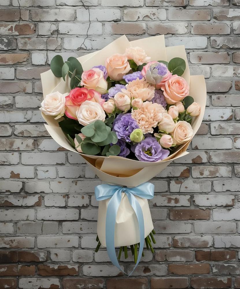 Букет цветов из: Розы, Лизиантусы и Гвоздики в Дубнево