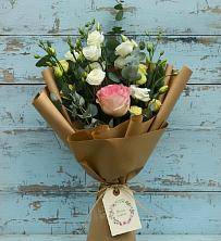Букет цветов из:  Розы и Лизиантусы в Дубнево